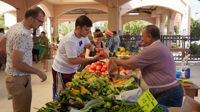 Çeşme’de Plastik Atıksız Üretici Pazarı