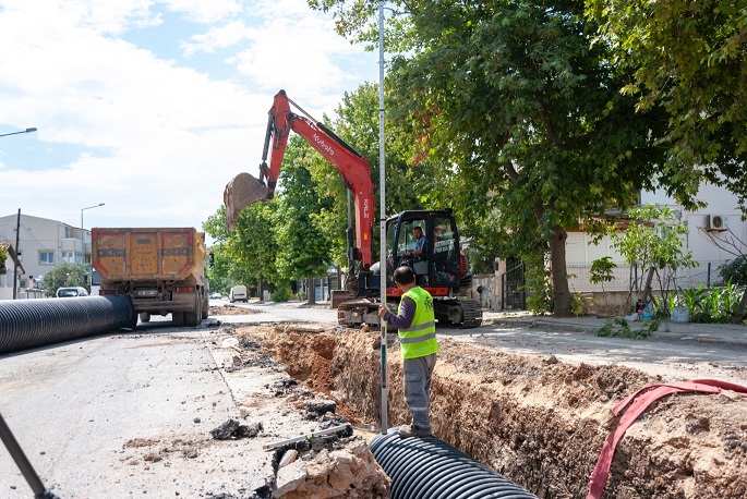 Urla Çeşmealtı’nda su baskınları bitecek