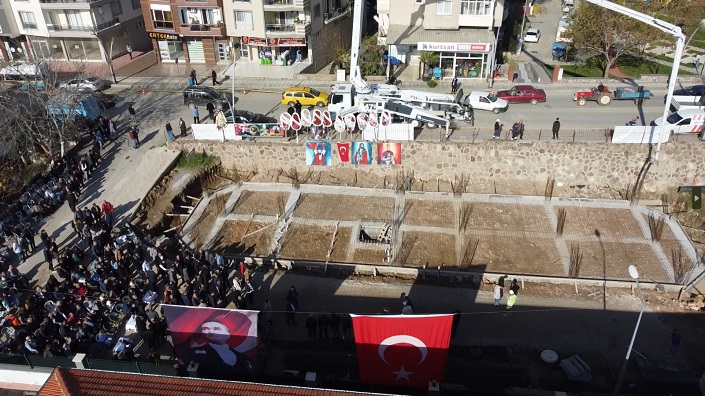 Menderes, beklediği cemevine kavuşacak