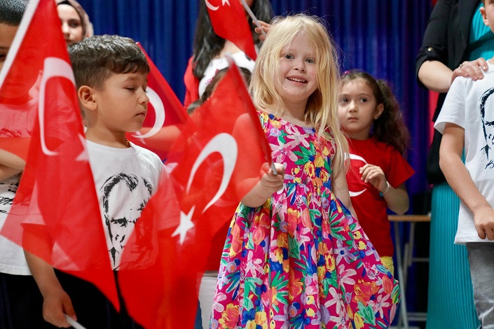 Seferihisar’da erken 23 Nisan coşkusu