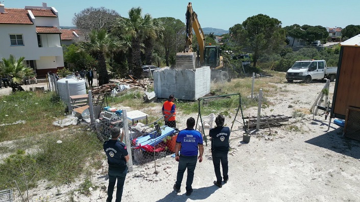 İzmir Büyükşehir Belediyesi kaçak yapılaşmaya izin vermiyor
