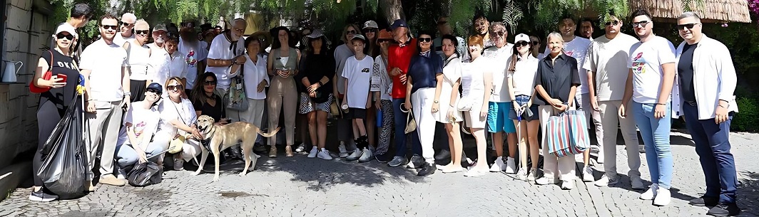 Alavya'da Alaçatı'yı Sevmenin Bedeli, 35 Ton Çöp