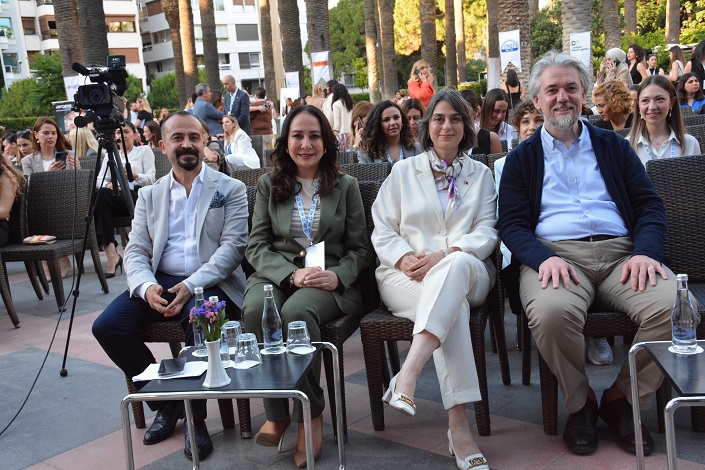 Denizin İncileri Sahiplerini Buldu
