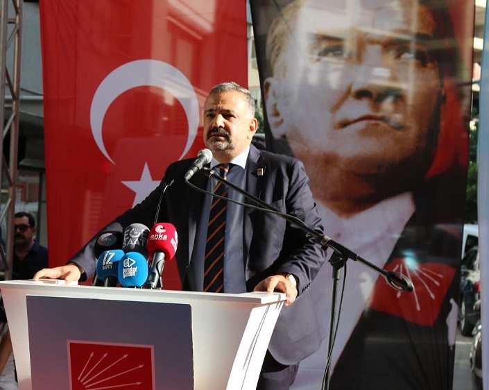 Bu Cumhuriyet Çok Hain Çok Darbe Gördü