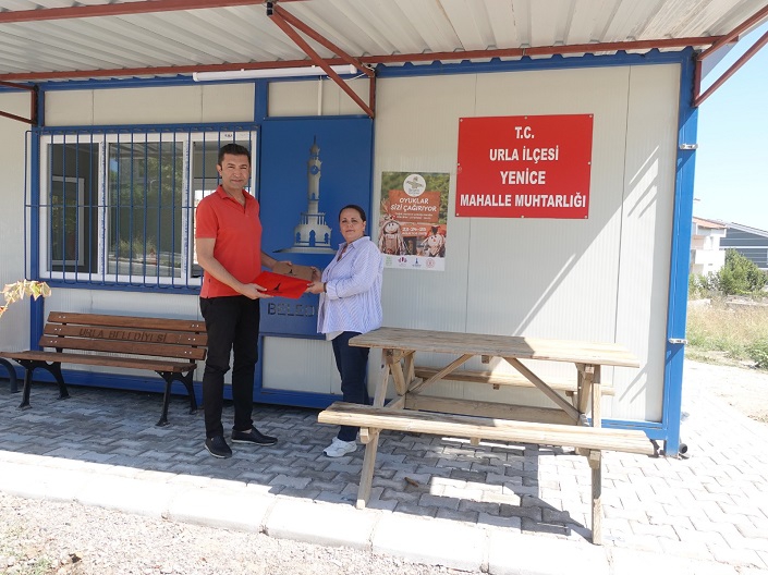 Urla'da Yenice'nin Kadın Muhtarına Büyükşehir Jesti