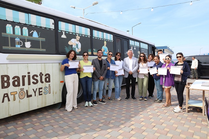 Güzelbahçe’de Barista Kursu Sertifikaları Dağıtıldı