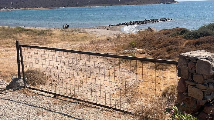 Çeşme Alaçatı'da Mersin Koyu halka kapatıldı
