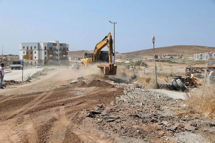 Seferihisar’da 2 Kilometrelik Yol Yenileme Çalışması