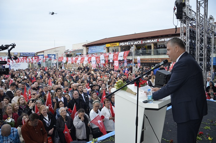 Urla'da Mitingin Adı: BALKAN 