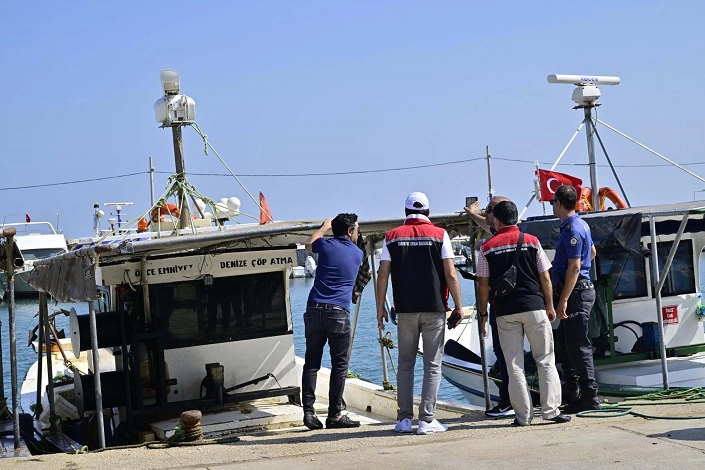 Güzelbahçe'de Su Ürünleri Denetimi