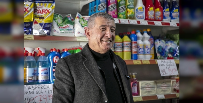 Güzelbahçe’de GÜZMAR Bakkal Nihat Açıldı