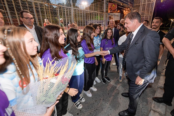 İzmir Amatörlerine 'Büyük' Destek 