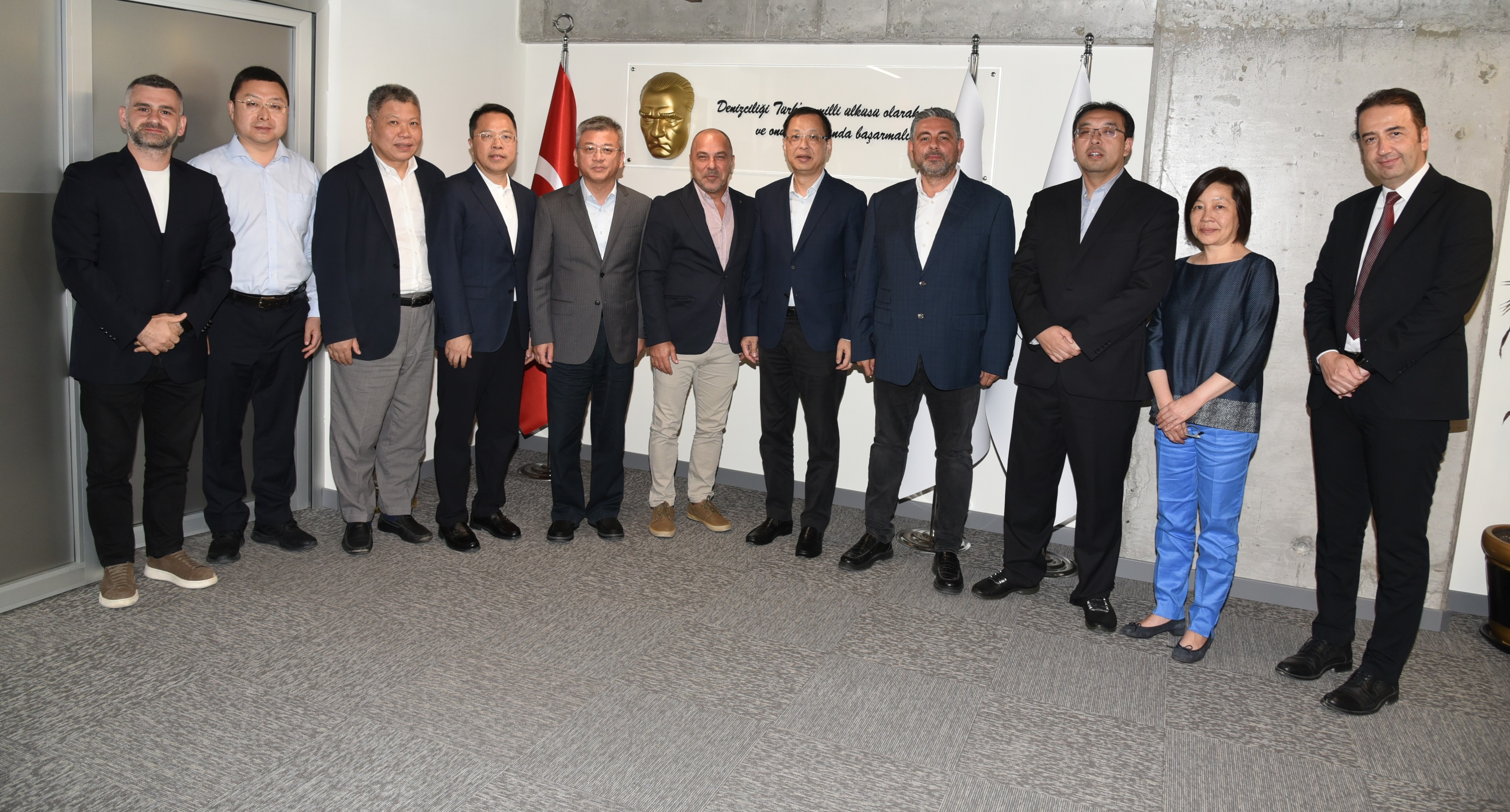 Şangay-İzmir hattı buluşması